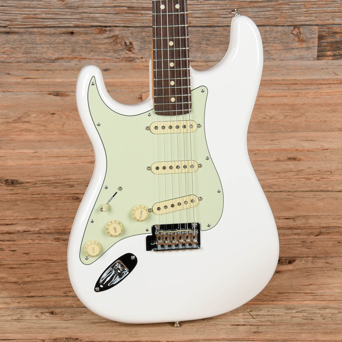 Fender Player II Stratocaster Polar White 2025 LEFTY - View 2 | MusicMarket