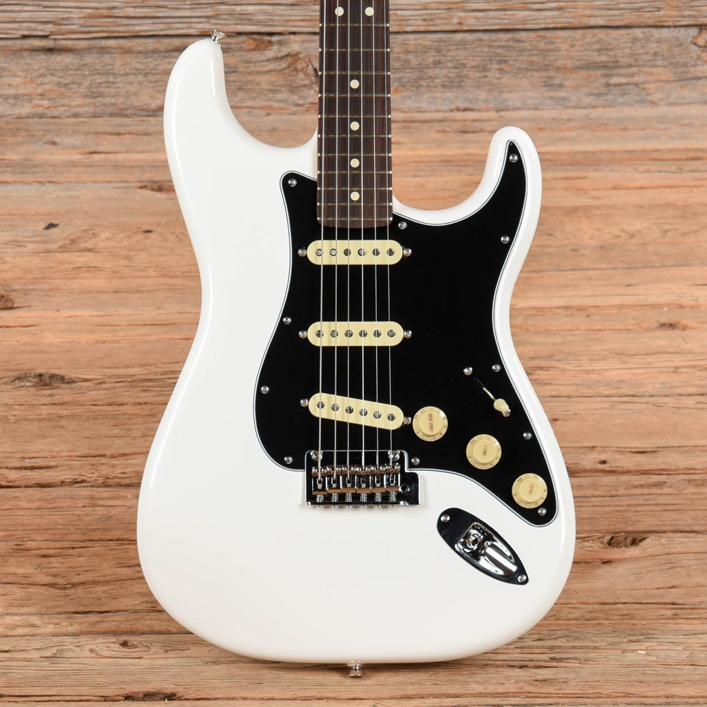 Fender Player II Stratocaster White 2025 - MusicMarket