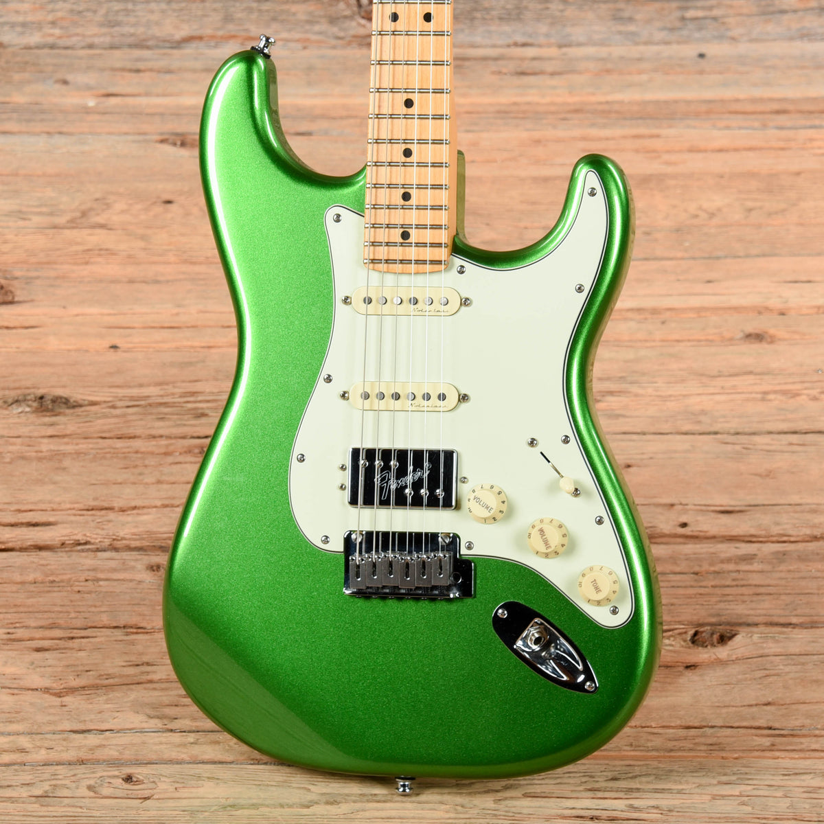 Fender Player Plus Stratocaster HSS Cosmic Jade 2021 - View 2 | MusicMarket