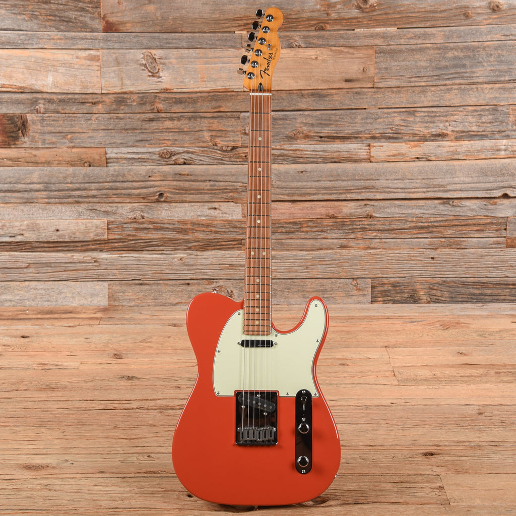 Fender Player Plus Telecaster Fiesta Red 2023 - View 4 | MusicMarket