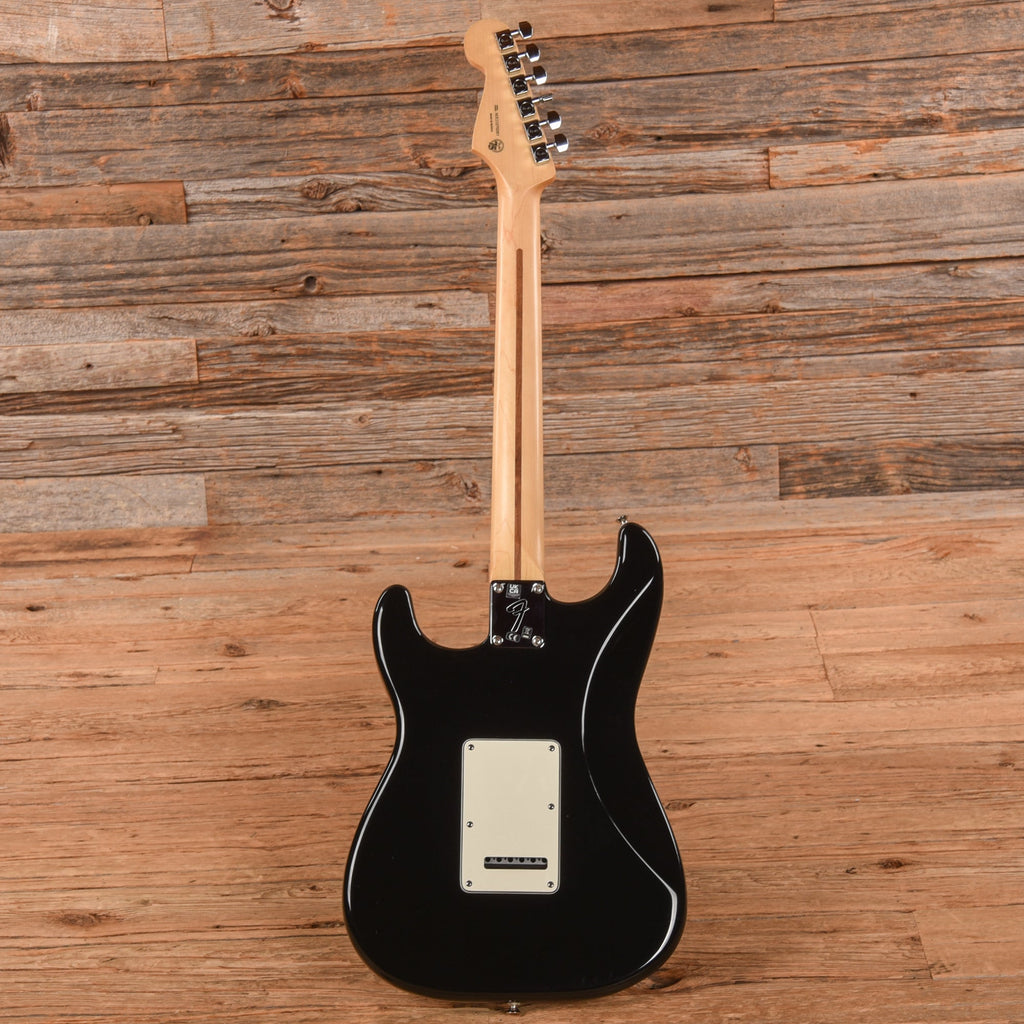 Fender Player Stratocaster Black 2021 - View 5 | MusicMarket