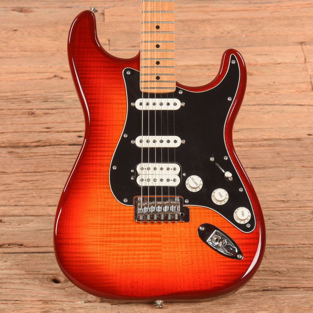 Fender Player Stratocaster HSS Plus Top Aged Cherry Burst 2020 - MusicMarket