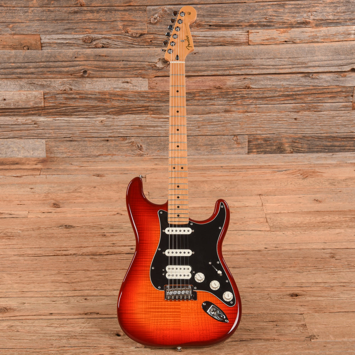 Fender Player Stratocaster HSS Plus Top Aged Cherry Burst 2020 - View 4 | MusicMarket