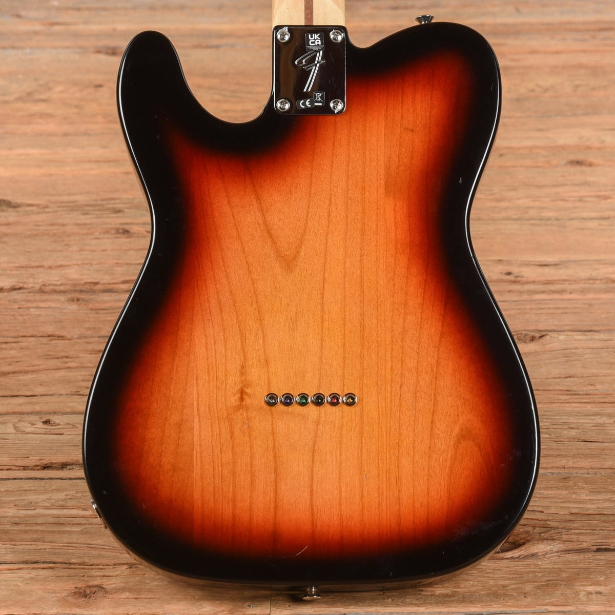 Fender Player Telecaster Sunburst 2022 - View 3 | MusicMarket