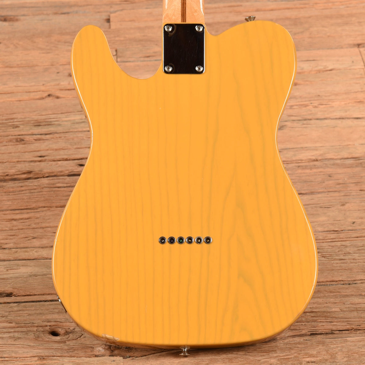 Fender Special Edition Deluxe Ash Telecaster Butterscotch Blonde 2012 - View 3 | MusicMarket