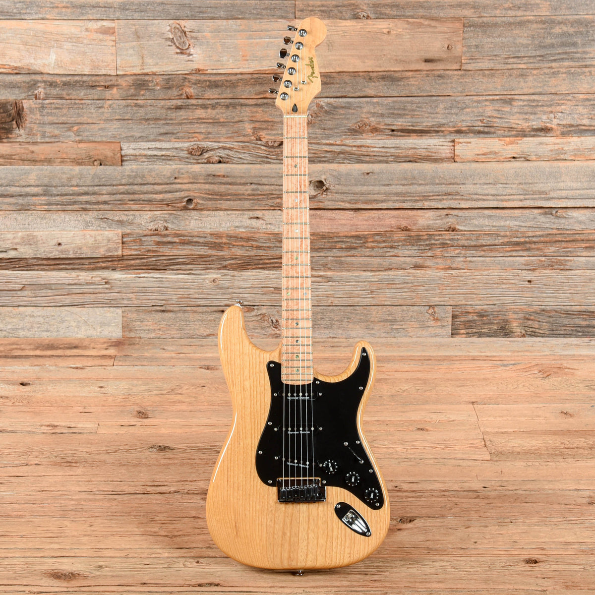 Fender Special Edition Lite Ash Stratocaster Natural 2005 - View 4 | MusicMarket
