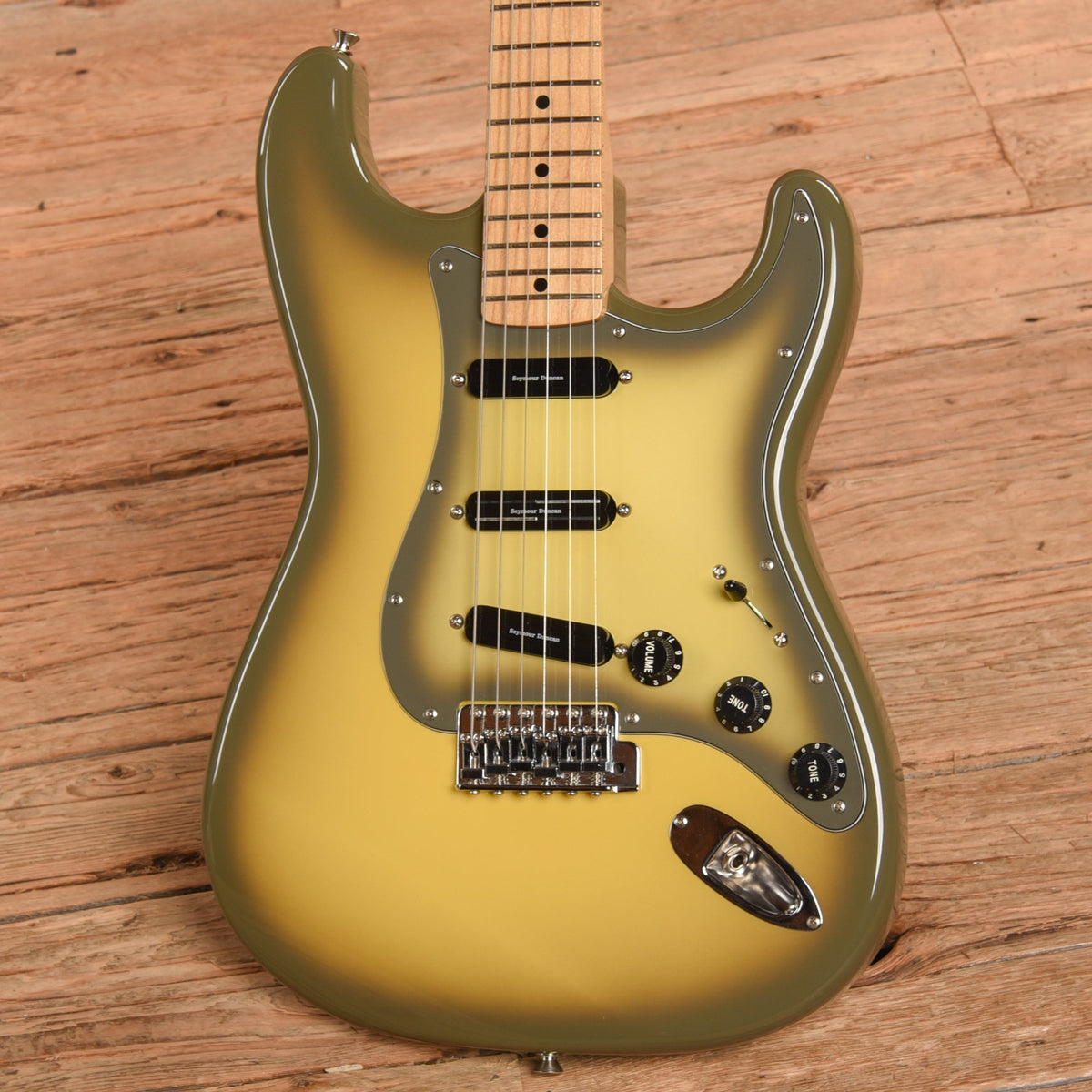 Fender ST-72 Stratocaster Antigua 2003 - View 2 | MusicMarket