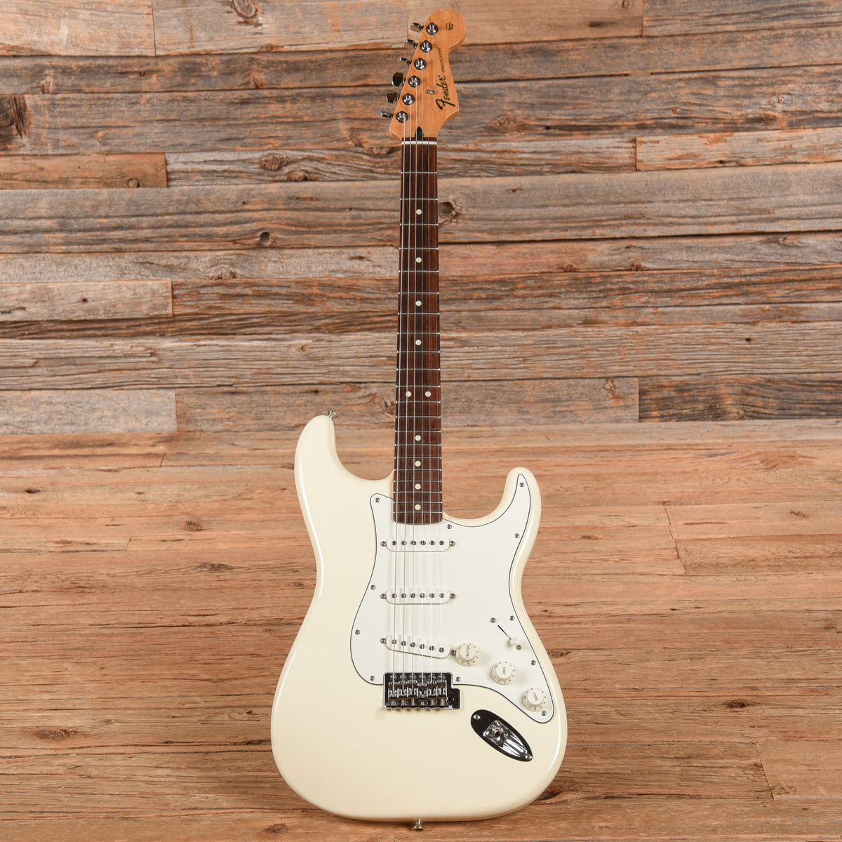 Fender Standard Stratocaster Arctic White 2016 - View 4 | MusicMarket
