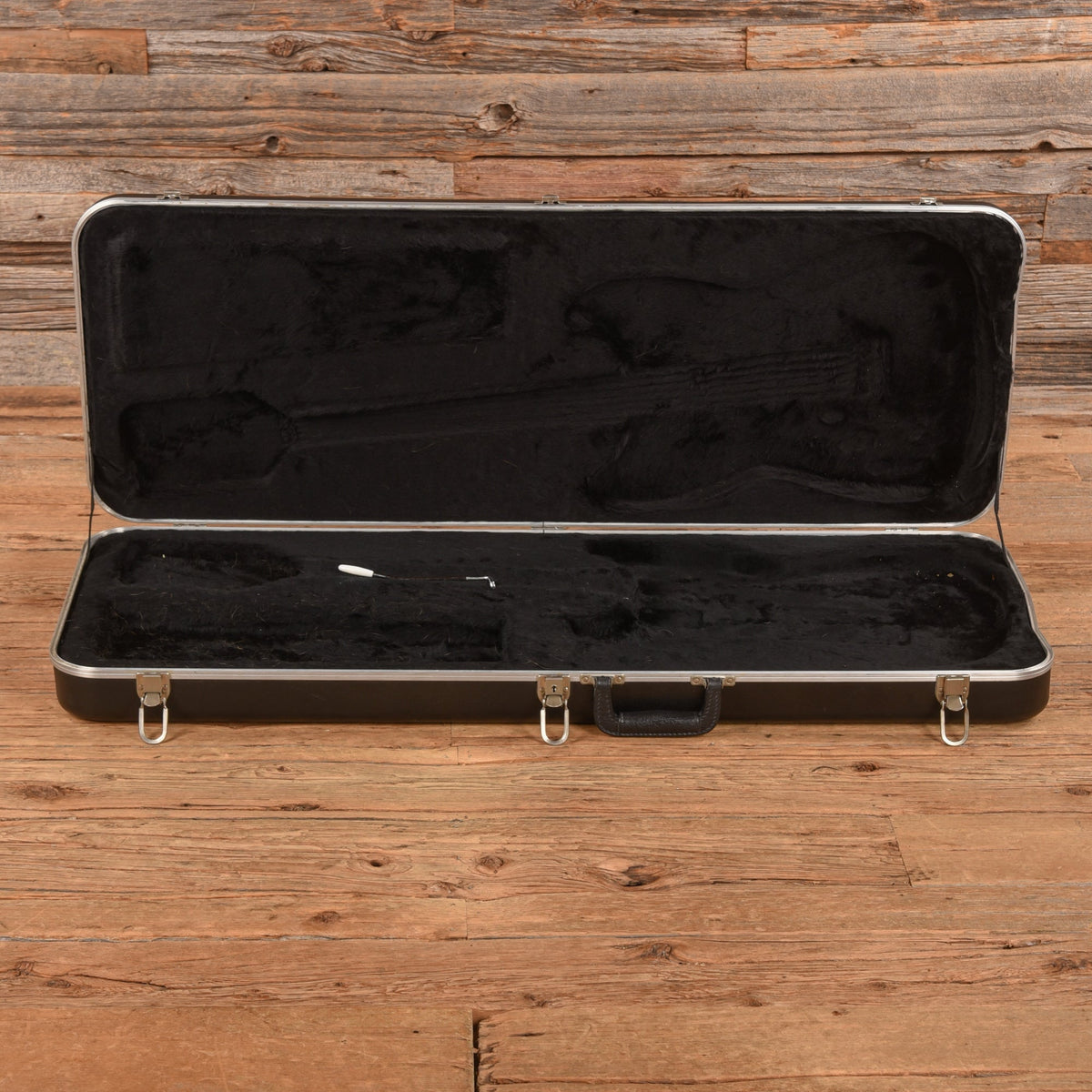 Fender Standard Stratocaster Black 1990 - View 9 | MusicMarket