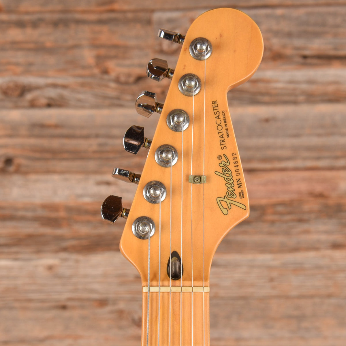 Fender Standard Stratocaster Black 1990 - View 6 | MusicMarket