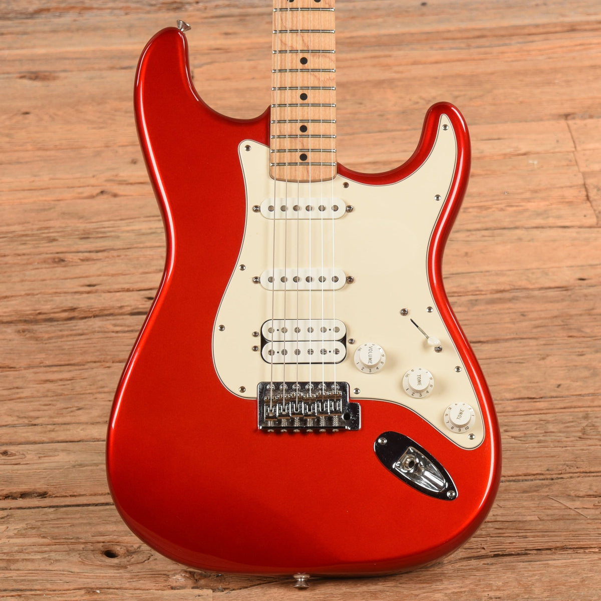 Fender Standard Stratocaster HSS Chrome Red 2006 - MusicMarket