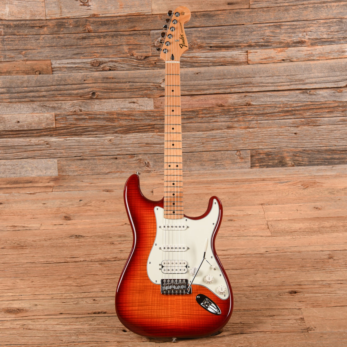 Fender Standard Stratocaster HSS Plus Top Cherry Sunburst 2017 - View 4 | MusicMarket