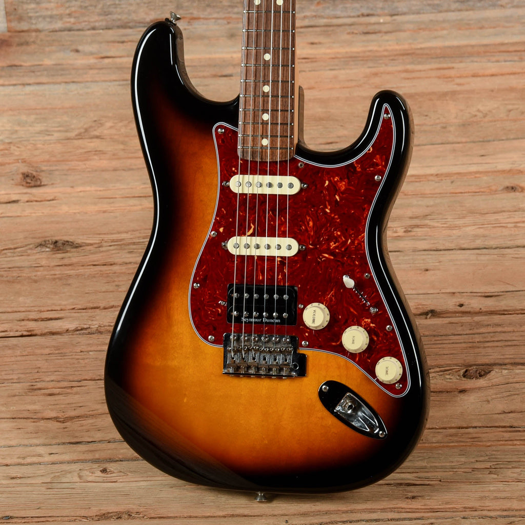 Fender Standard Stratocaster HSS Sunburst 2009 - View 2 | MusicMarket
