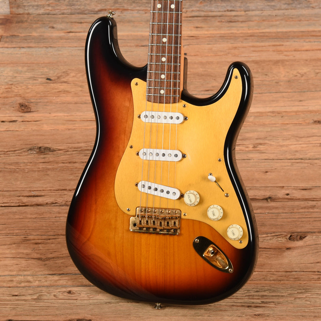 Fender Stevie Ray Vaughan Stratocaster Sunburst 1995 - View 2 | MusicMarket