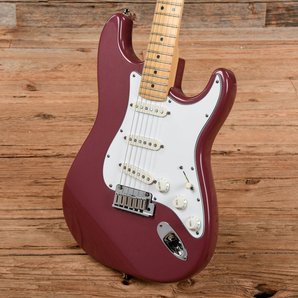 Fender Stratocaster Matching Headstock Burgundy Mist 1995 - View 2 | MusicMarket