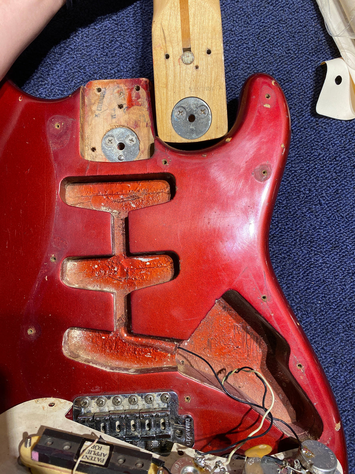 Fender Stratocaster Candy Apple Red 1972 - View 16 | MusicMarket