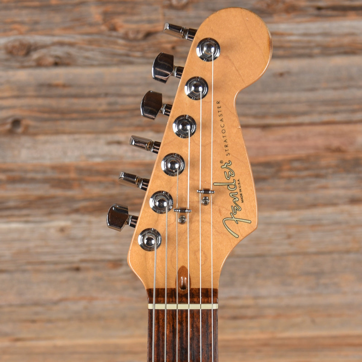 Fender Stratocaster Champagne 1998 - View 6 | MusicMarket