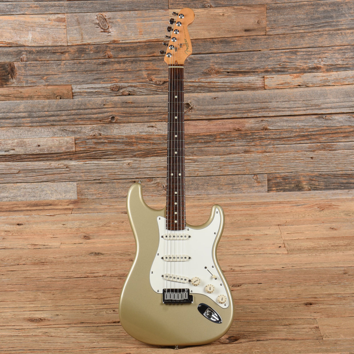 Fender Stratocaster Champagne 1998 - View 4 | MusicMarket