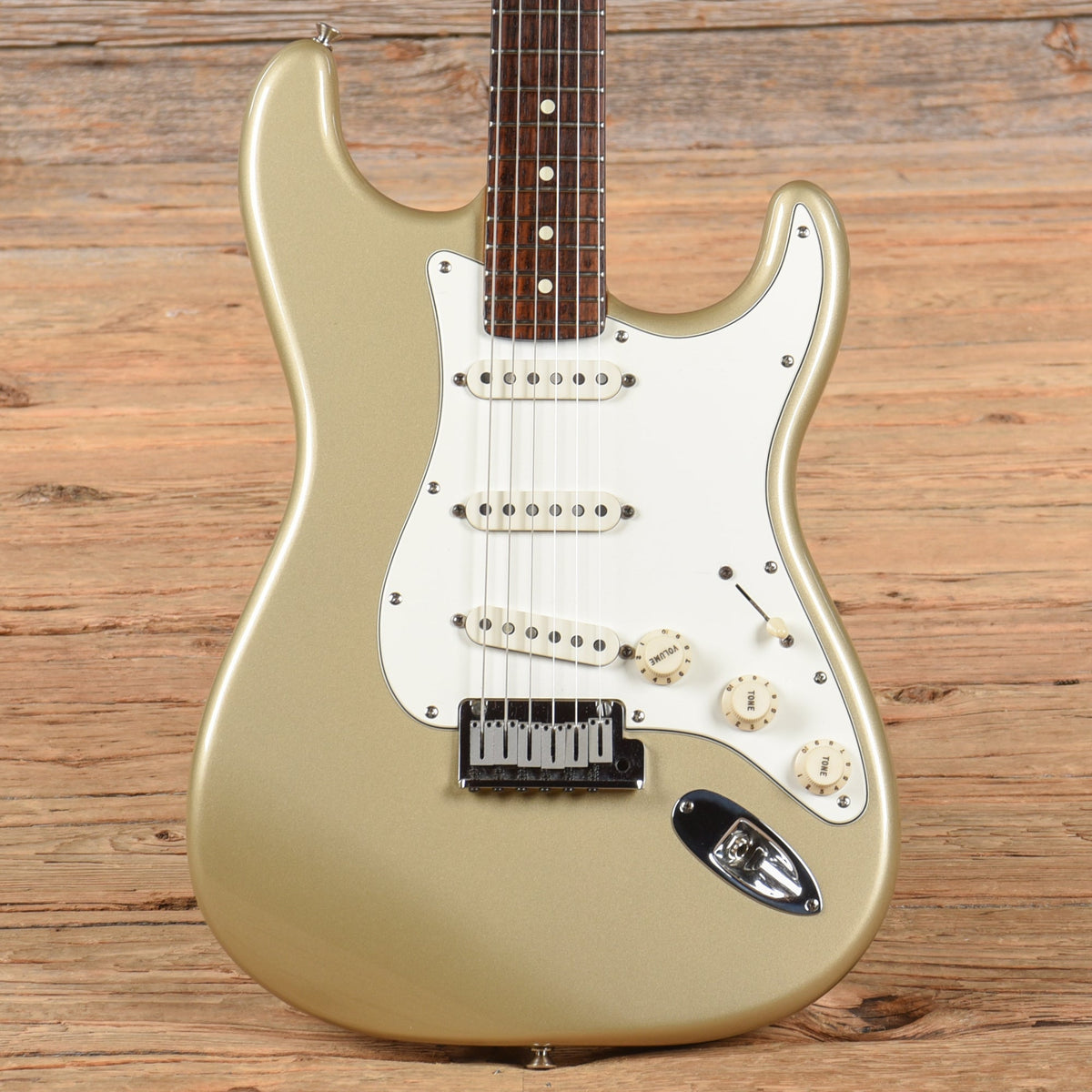 Fender Stratocaster Champagne 1998 - MusicMarket