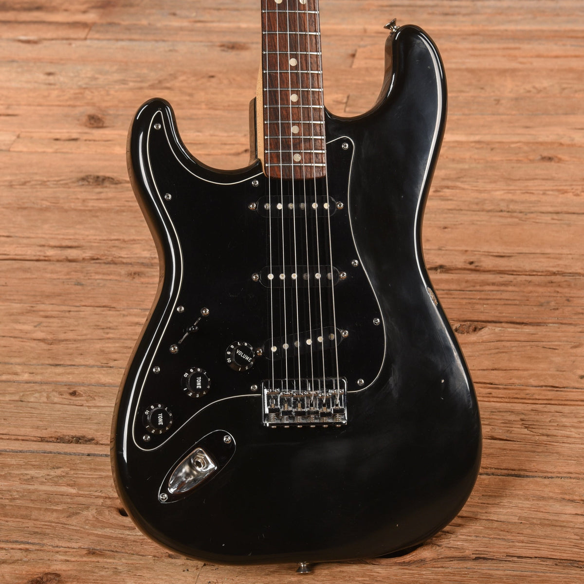 Fender Stratocaster Hardtail Black 1979 LEFTY - View 2 | MusicMarket