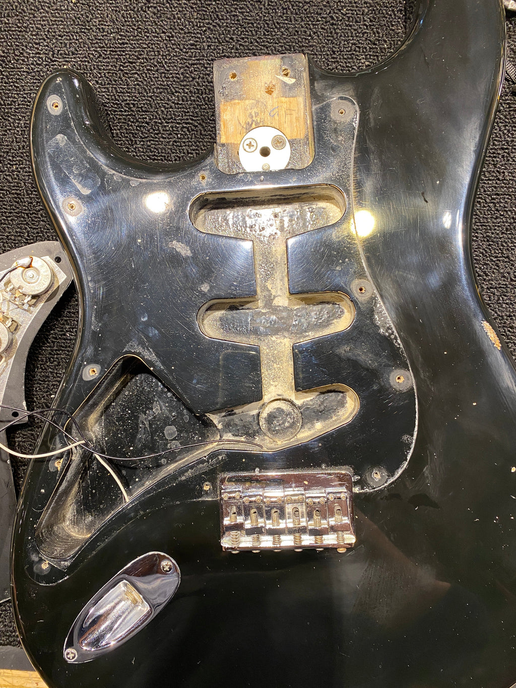 Fender Stratocaster Hardtail Black 1979 LEFTY - View 16 | MusicMarket
