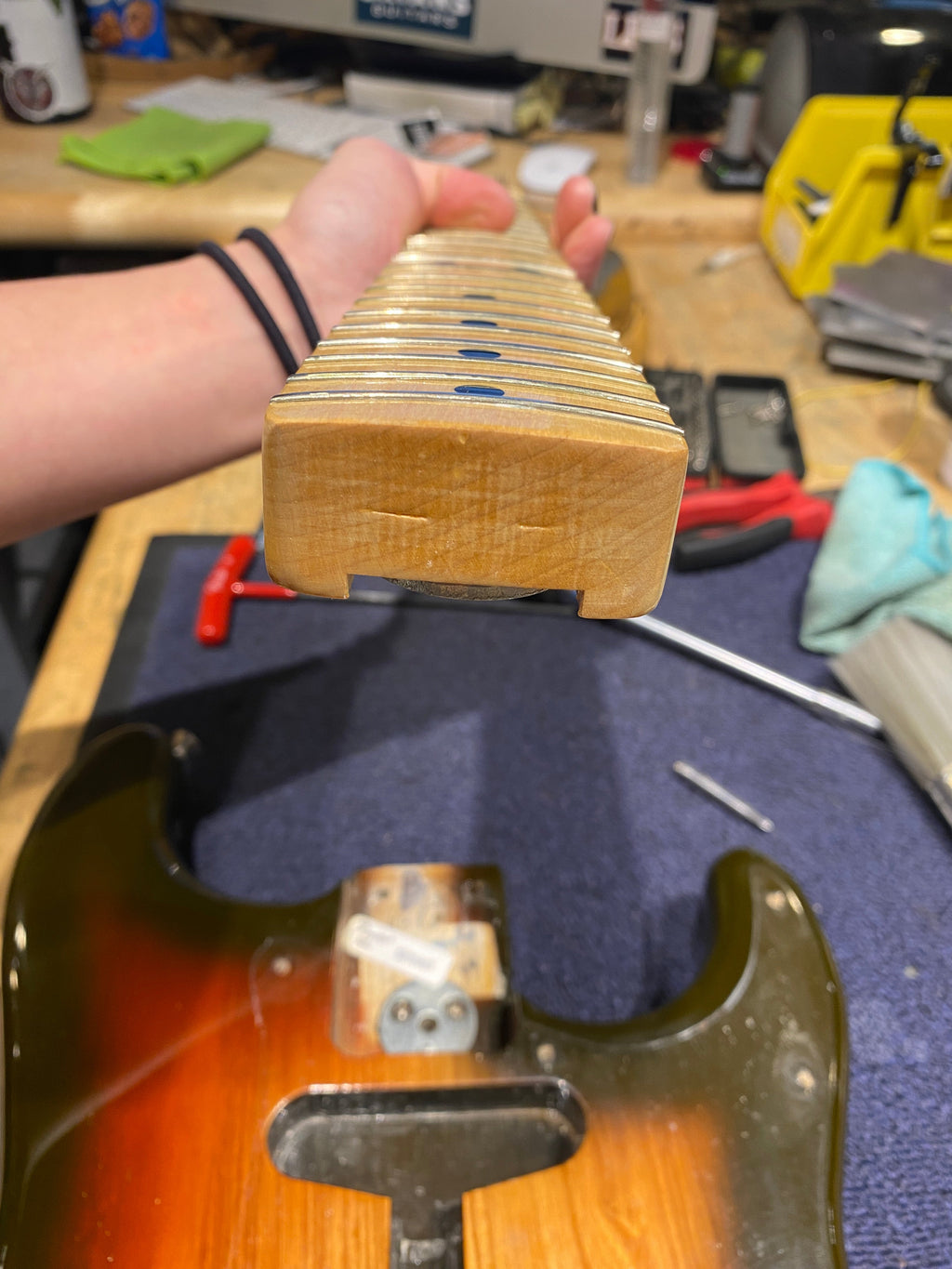 Fender Stratocaster Sienna Sunburst 1981 - View 11 | MusicMarket