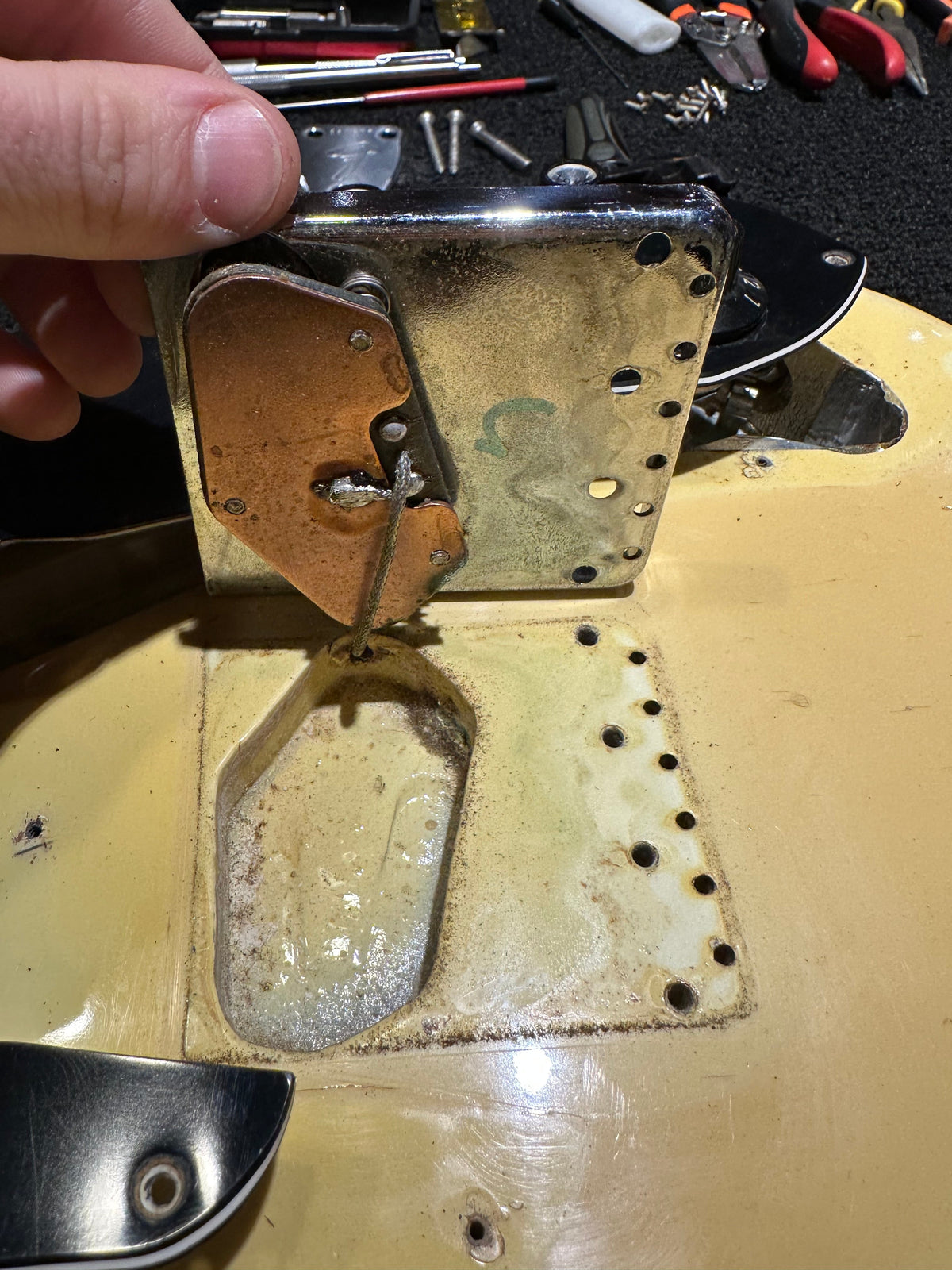 Fender Telecaster Custom Olympic White 1976 - View 15 | MusicMarket