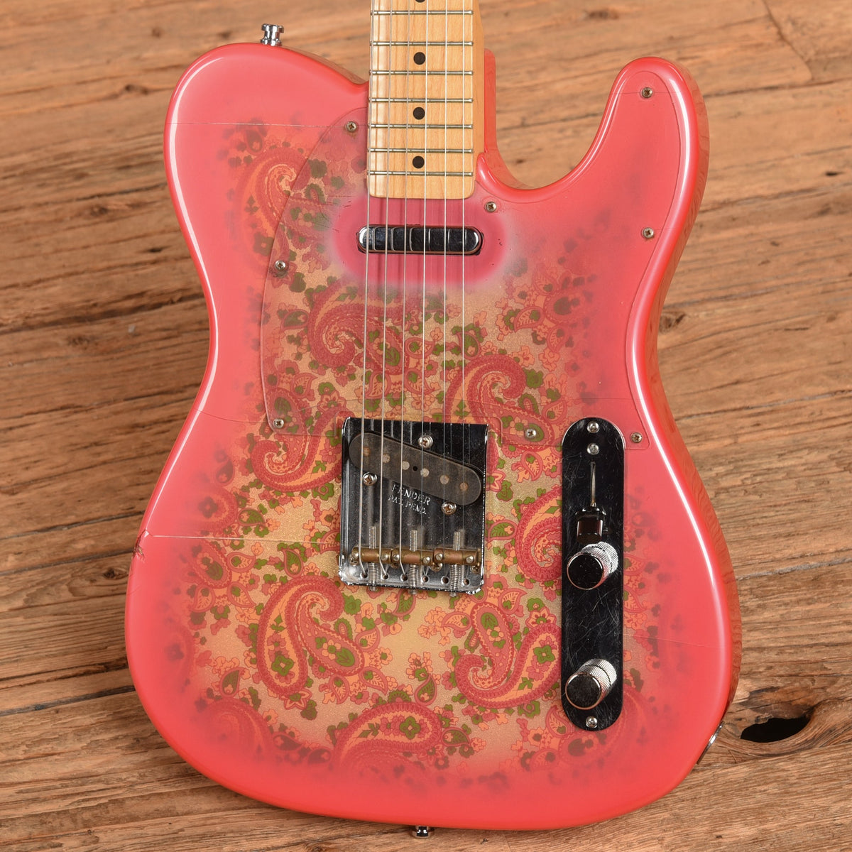 Fender TL-69 Telecaster Pink Paisley 1995 - View 2 | MusicMarket