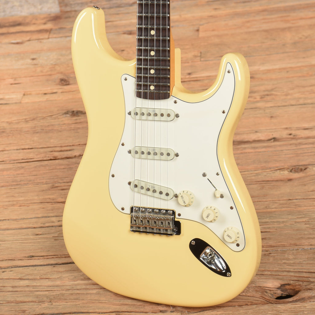 Fender Yngwie Malmsteen Signature Stratocaster Vintage White 2011 - View 2 | MusicMarket