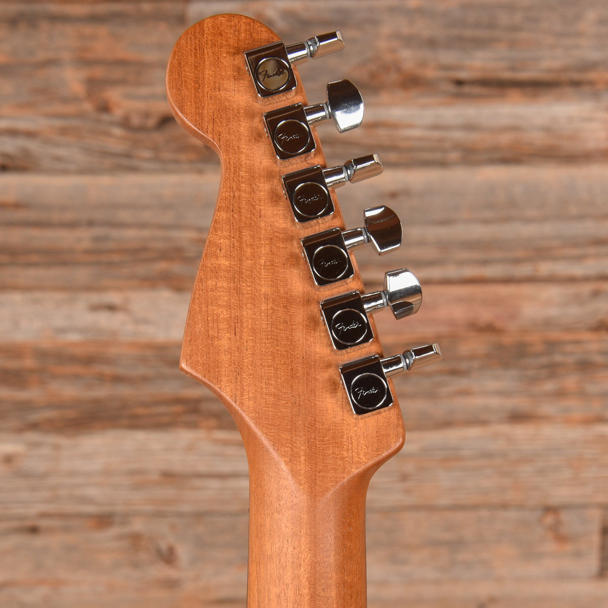 Fender American Acoustasonic Stratocaster 3-Color Sunburt - View 7 | MusicMarket