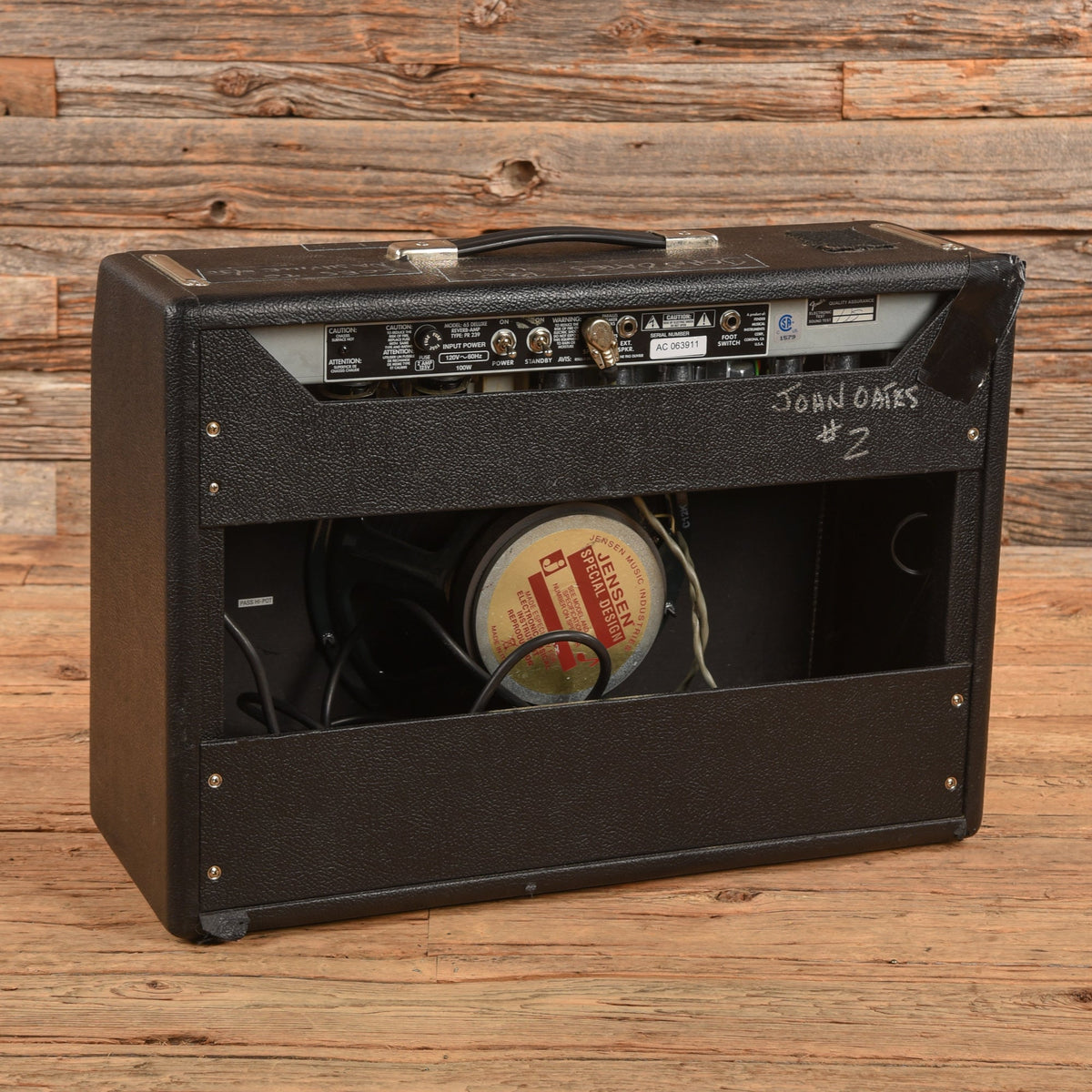 Fender Deluxe Reverb w/ Road Case 2007 - John Oates - View 2 | MusicMarket