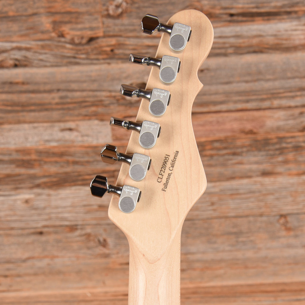 G&L Fullerton Deluxe Fallout Grey LEFTY - View 7 | MusicMarket