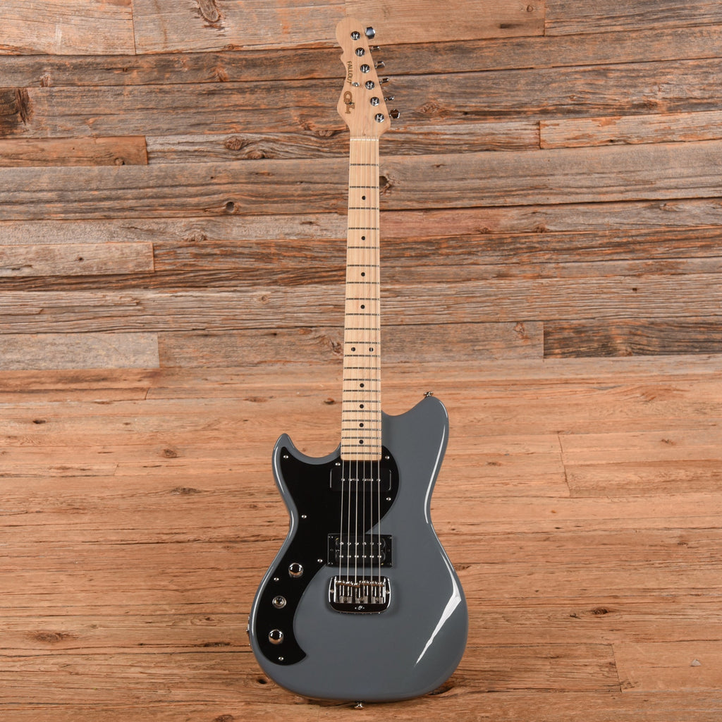 G&L Fullerton Deluxe Fallout Grey LEFTY - View 4 | MusicMarket