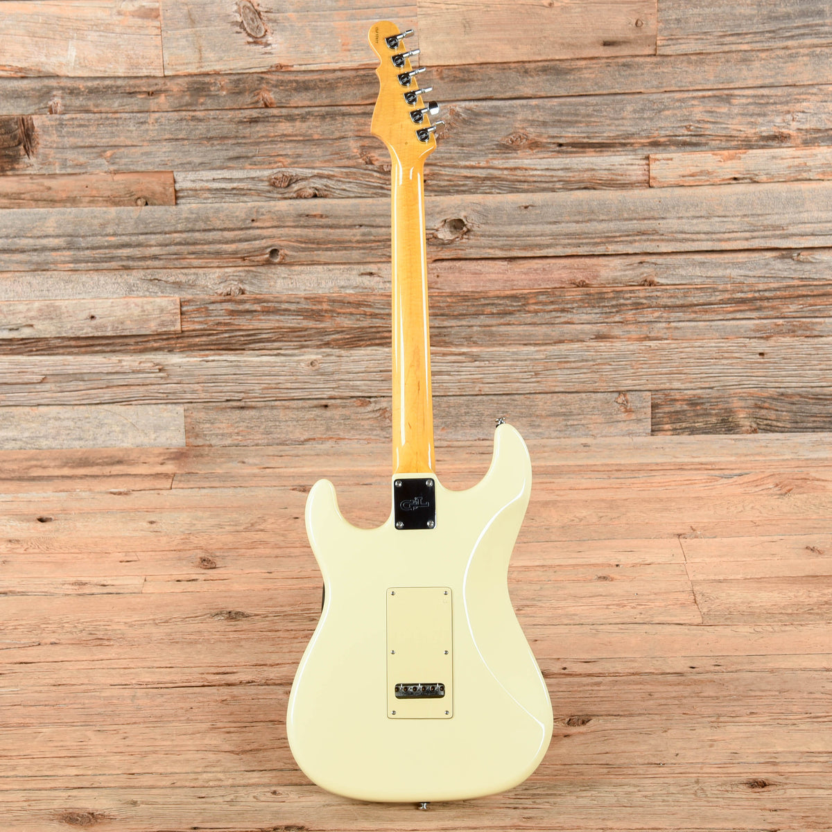 G&L Legacy Vintage White - View 5 | MusicMarket