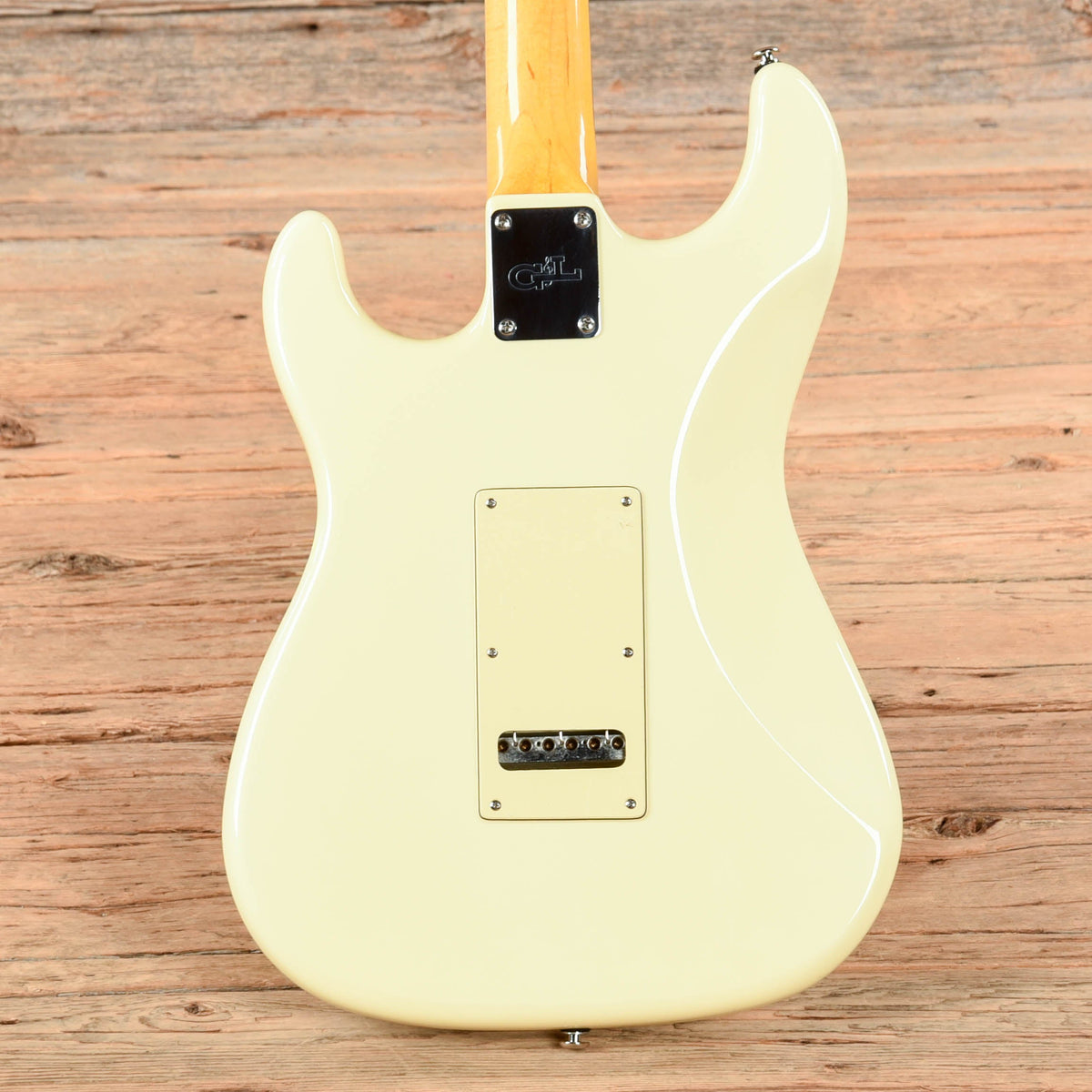 G&L Legacy Vintage White - View 3 | MusicMarket