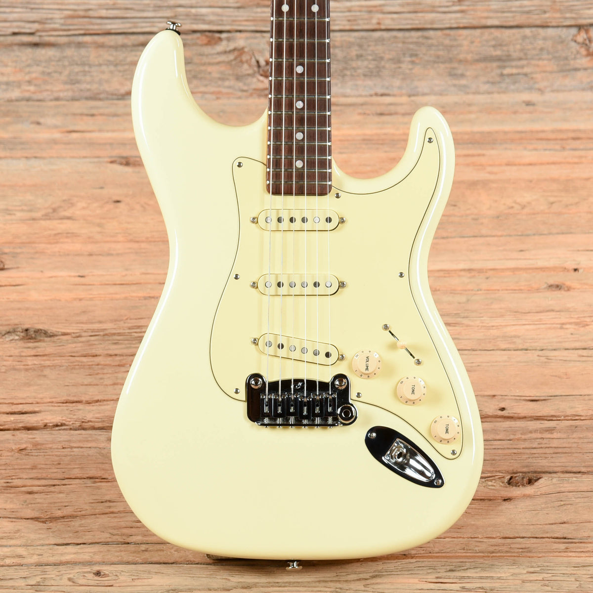 G&L Legacy Vintage White - MusicMarket