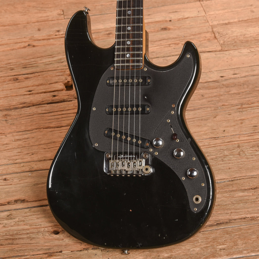 G&L S-500 Black - View 2 | MusicMarket