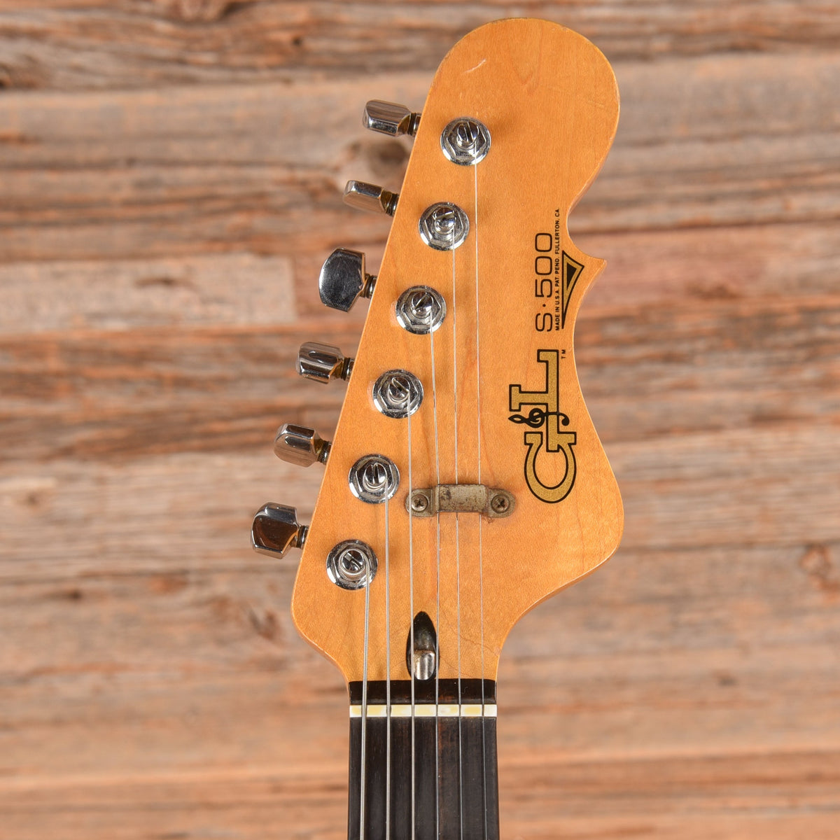 G&L S-500 Black - View 6 | MusicMarket