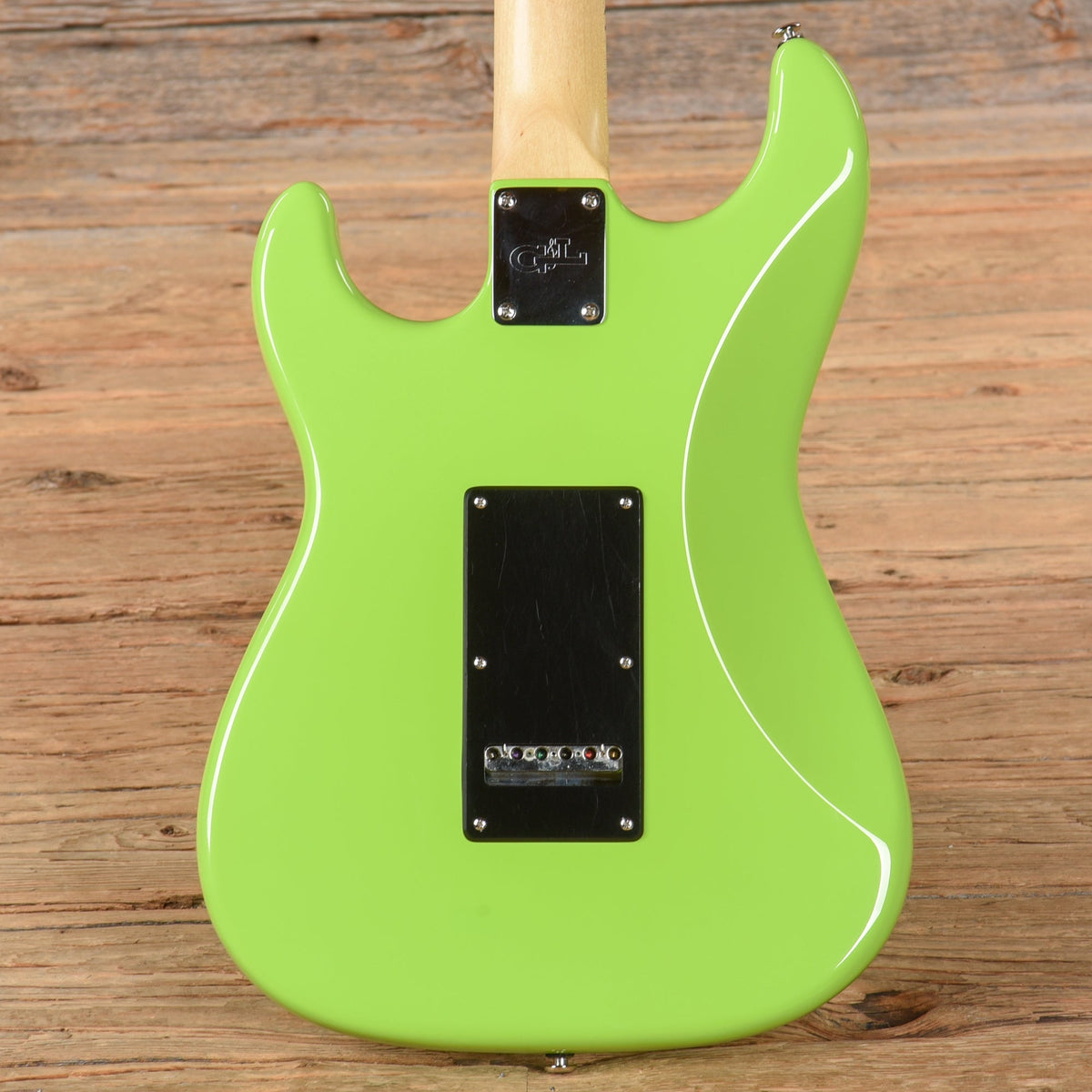 G&L USA Fullerton Deluxe Legacy HSS Sublime Green 2022 - View 3 | MusicMarket