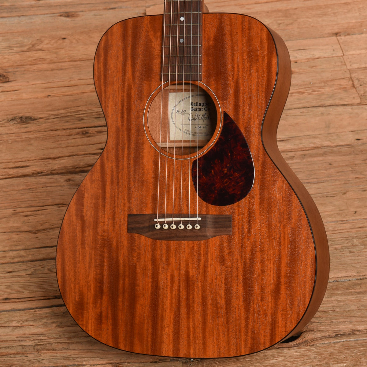 Gallagher A30 Natural - View 2 | MusicMarket