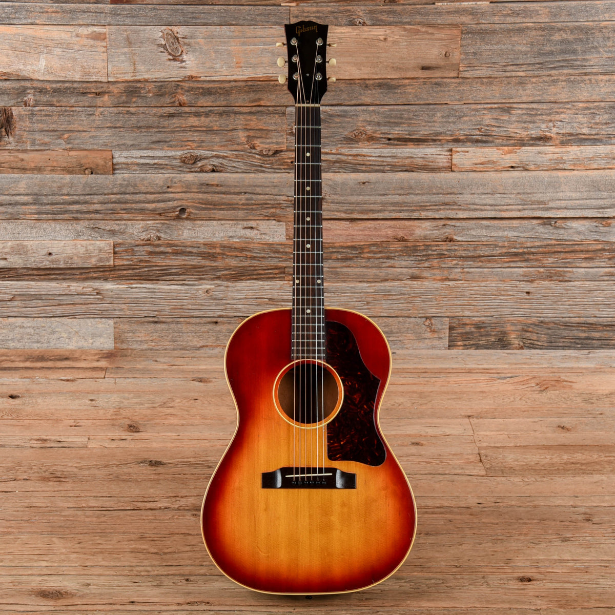 Gibson B-25 Sunburst 1963 - View 4 | MusicMarket
