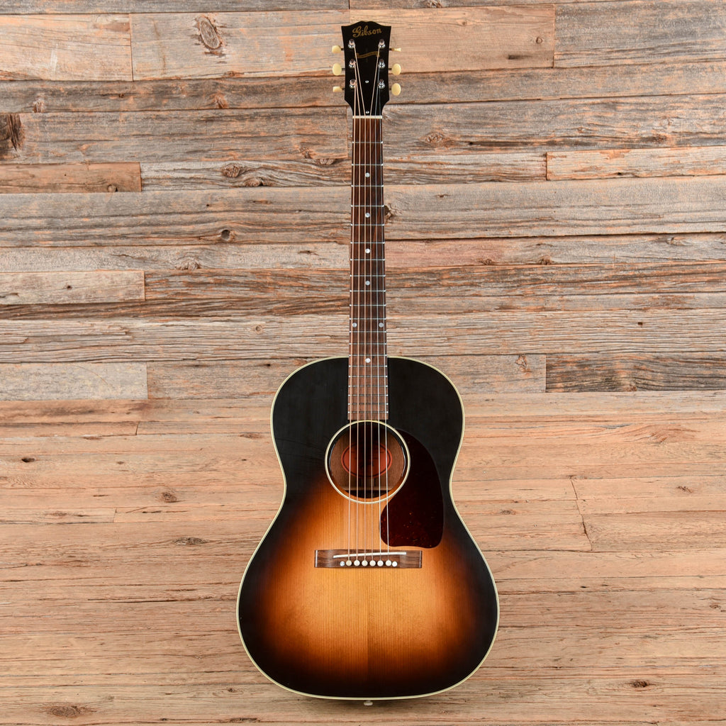 Gibson Custom 1942 Banner LG-2 Sunburst 2022 - View 4 | MusicMarket