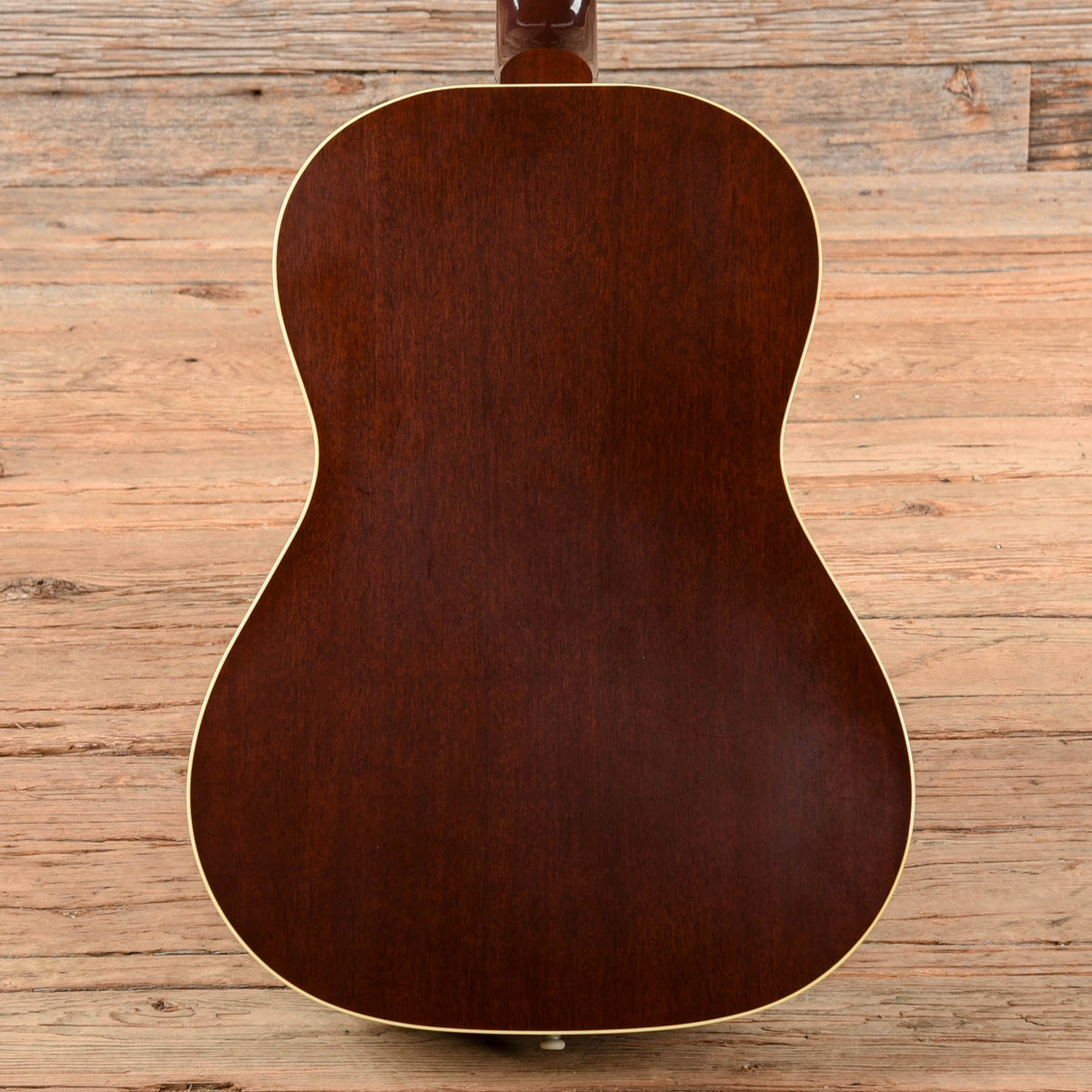 Gibson Custom 1942 Banner LG-2 Sunburst 2022 - View 3 | MusicMarket