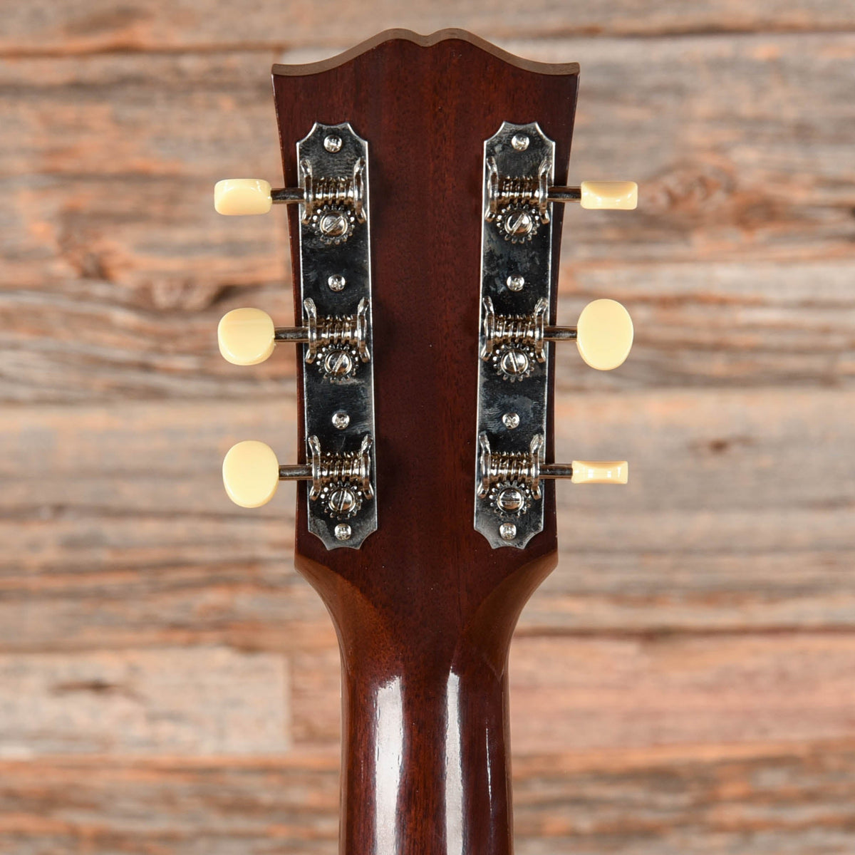 Gibson Custom 1942 Banner LG-2 Sunburst 2022 - View 7 | MusicMarket