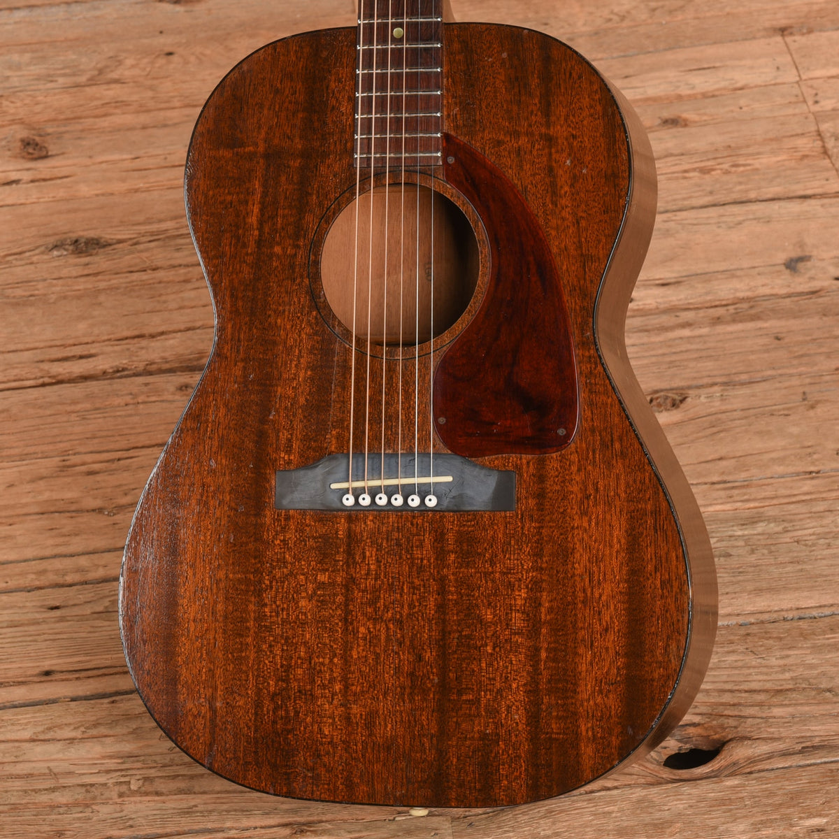 Gibson LG-0 Natural 1964 - View 2 | MusicMarket