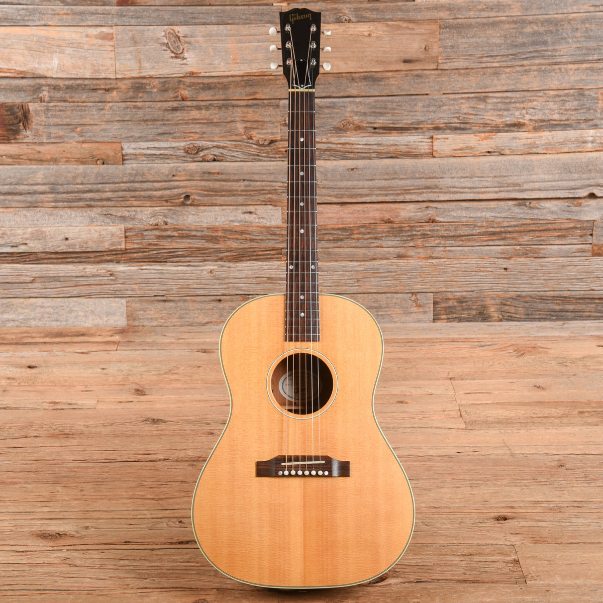 Gibson LG-2 American Eagle Natural 2014 - View 4 | MusicMarket
