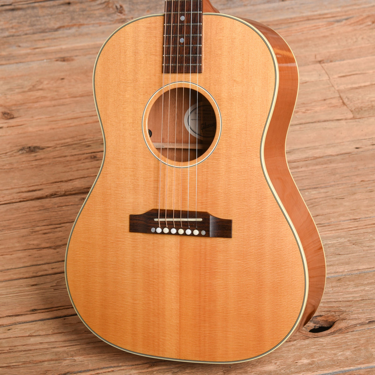 Gibson LG-2 American Eagle Natural 2014 - View 2 | MusicMarket