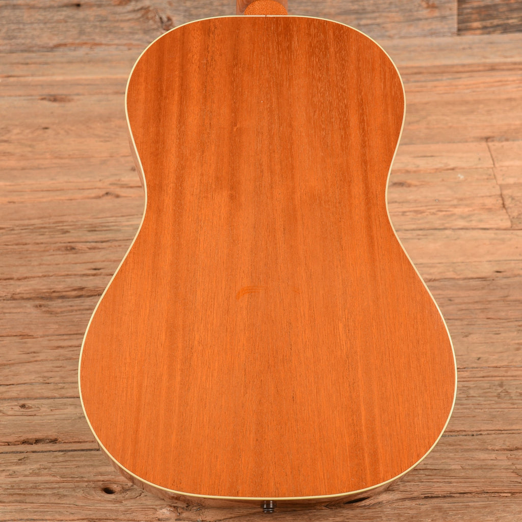 Gibson LG-2 American Eagle Natural 2015 - View 3 | MusicMarket