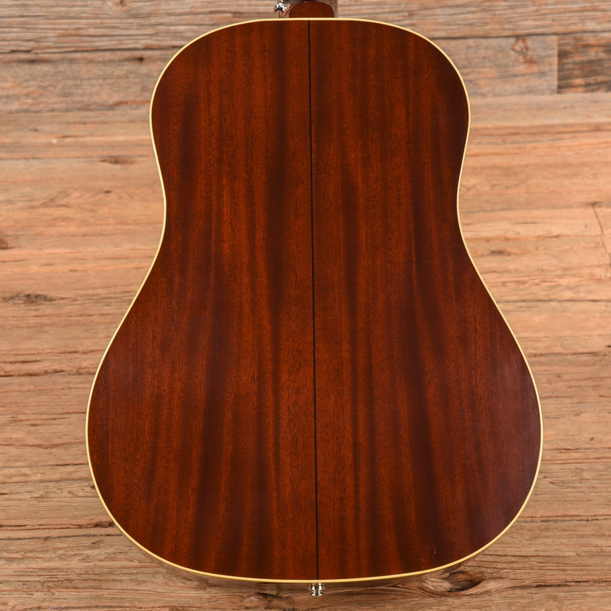 Gibson Custom Shop Historic 1939 J-55 Sunburst 2022 - View 3 | MusicMarket