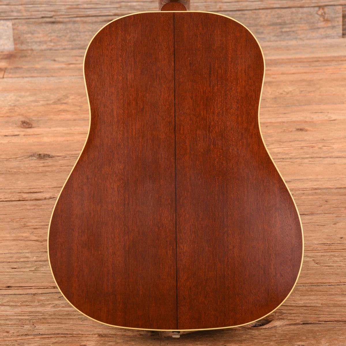Gibson Gibson Custom '42 Banner J-45 Sunburst 2023 - View 3 | MusicMarket